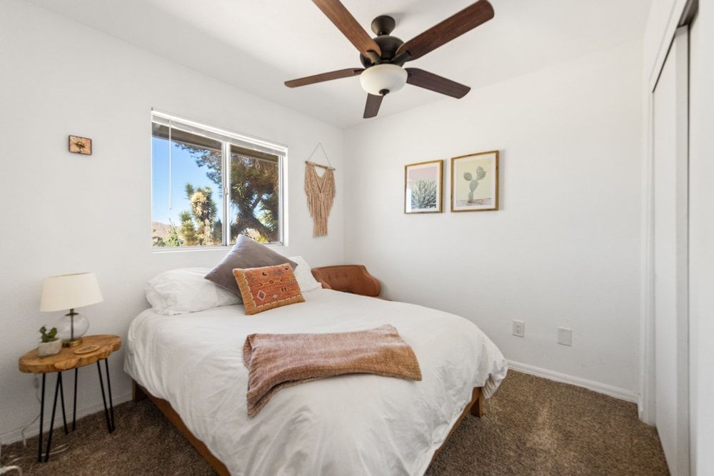 Starlight Ranch - Hot Tub, Fire Pit & Grill 3 Bedroom Home House, 3 Bedrooms 6