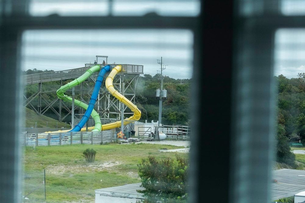 Luxury Beach Condo 5 Min Walk to Beach Shops Apartment 40