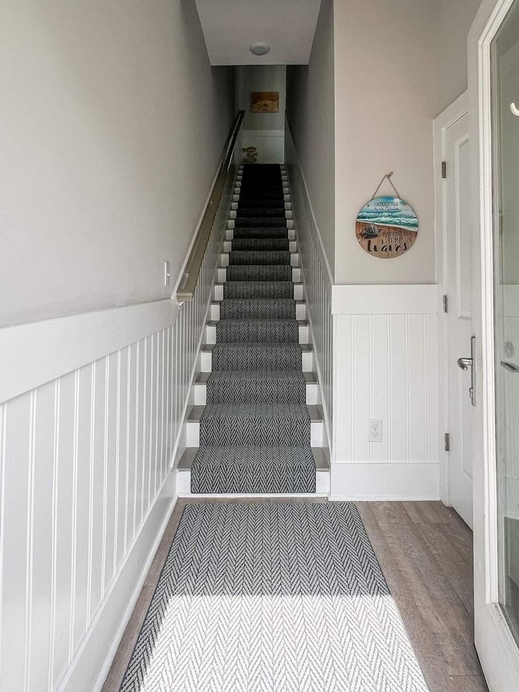 Luxury Beach Condo 5 Min Walk to Beach Shops Apartment 7