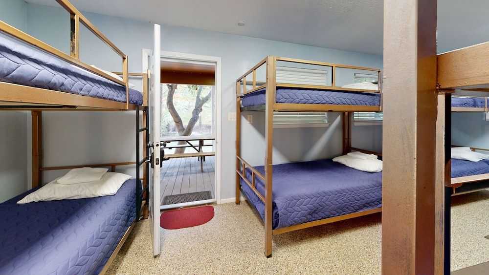 River Road Escapes Family House, River View 6