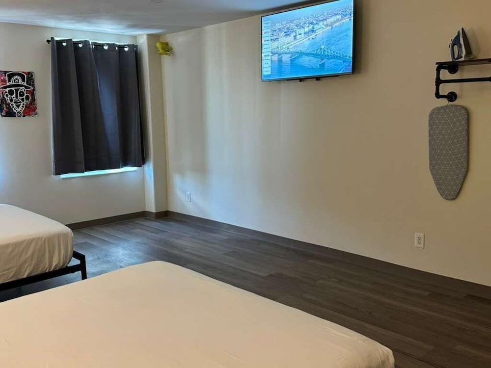 Nova Hotel JFK Deluxe Single Room, 1 Queen Bed 5