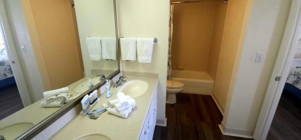 Azure Tides Oceanfront Condo, 1 Bedroom, Ocean View 8