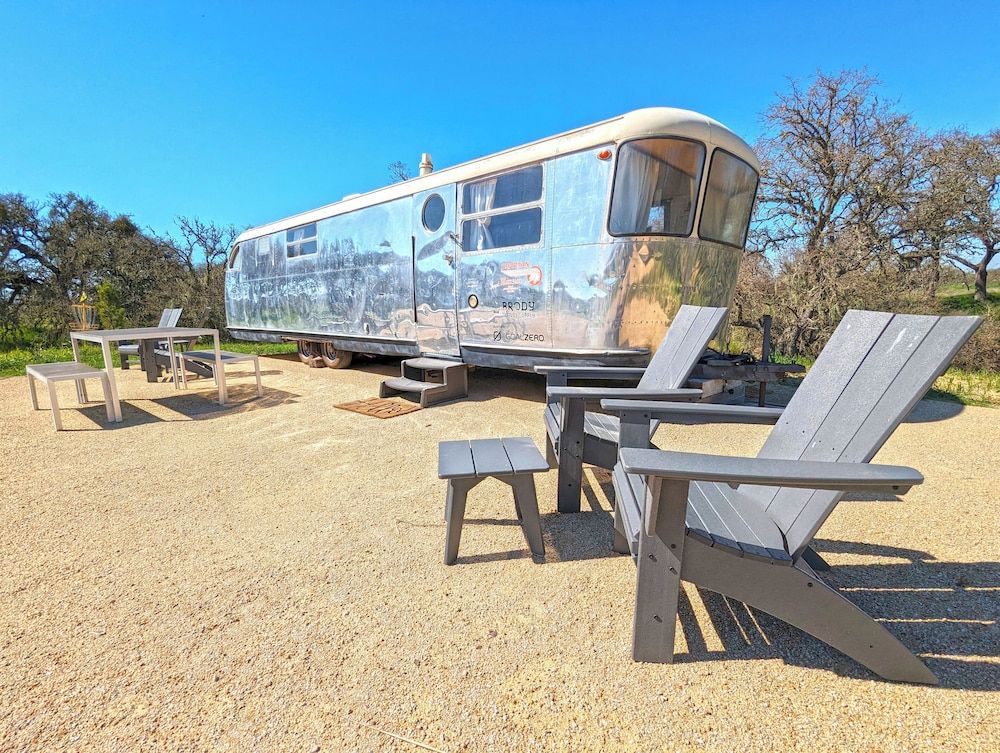 Vinyl Vineyards Billie Holiday Trailer 15