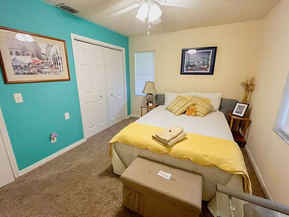 Room, 1 Bedroom, Pool View