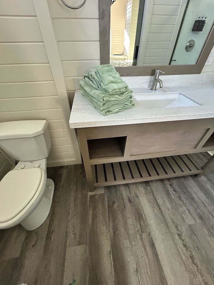 Turquoise Triangle Luxury Chalet, Patio 66