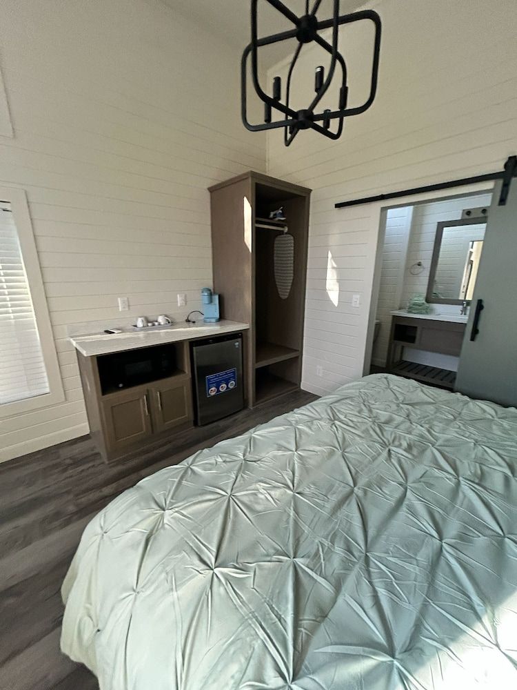 Turquoise Triangle Luxury Chalet, Patio 15