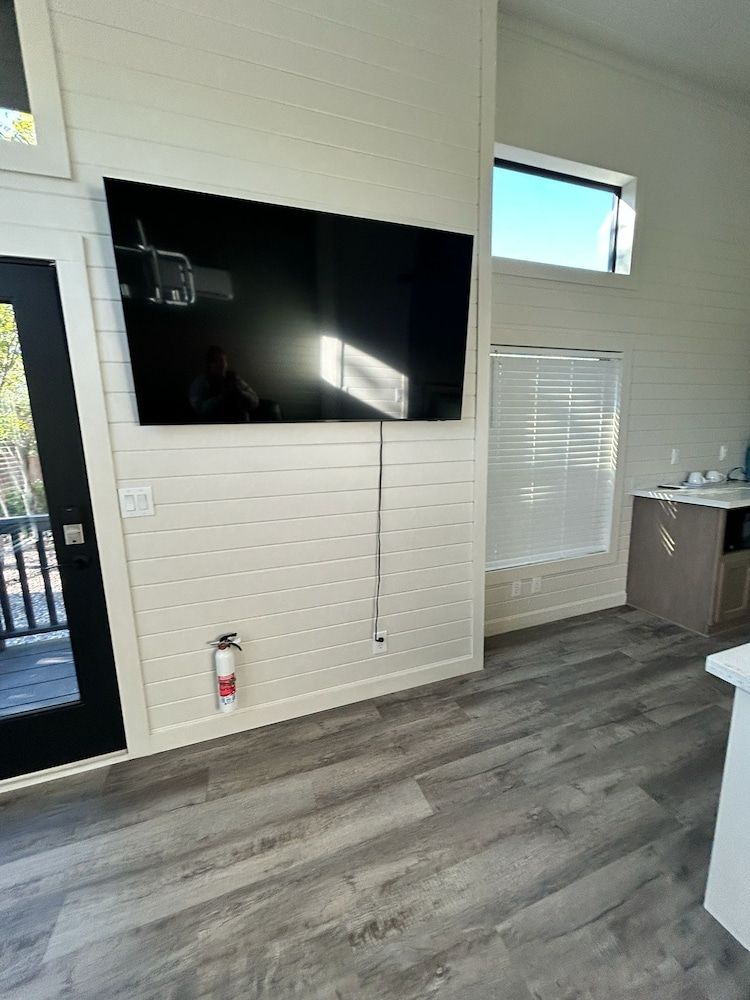 Turquoise Triangle Luxury Chalet, Patio 48