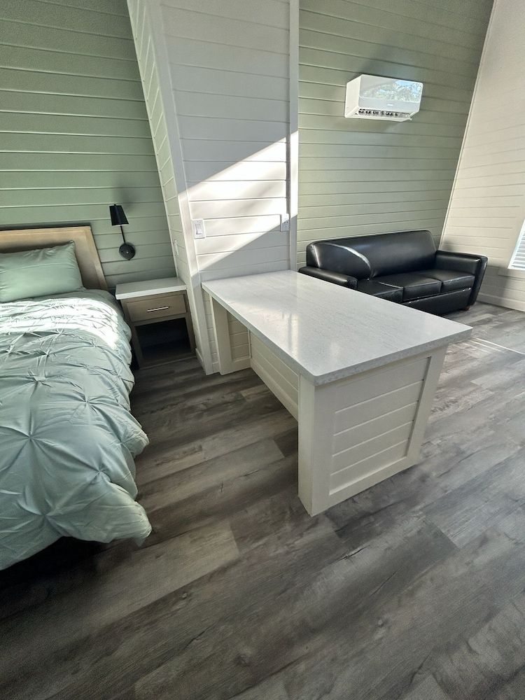 Turquoise Triangle Luxury Chalet, Patio 16