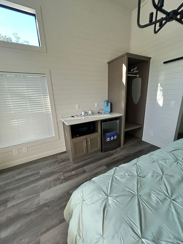 Turquoise Triangle Luxury Chalet, Patio 6