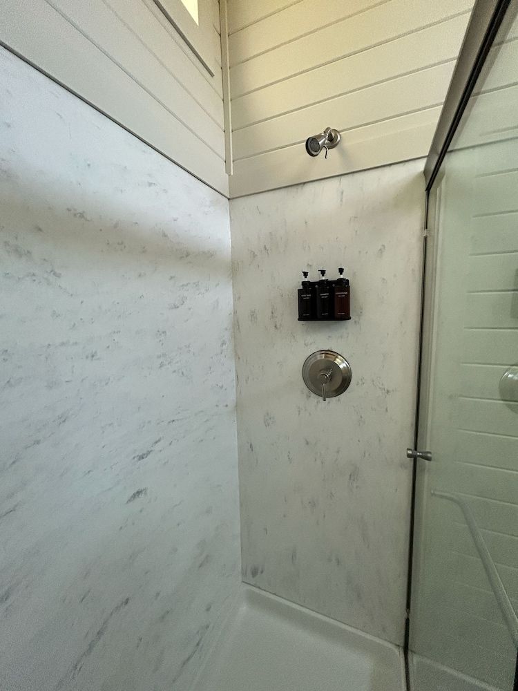 Turquoise Triangle Luxury Chalet, Patio 75