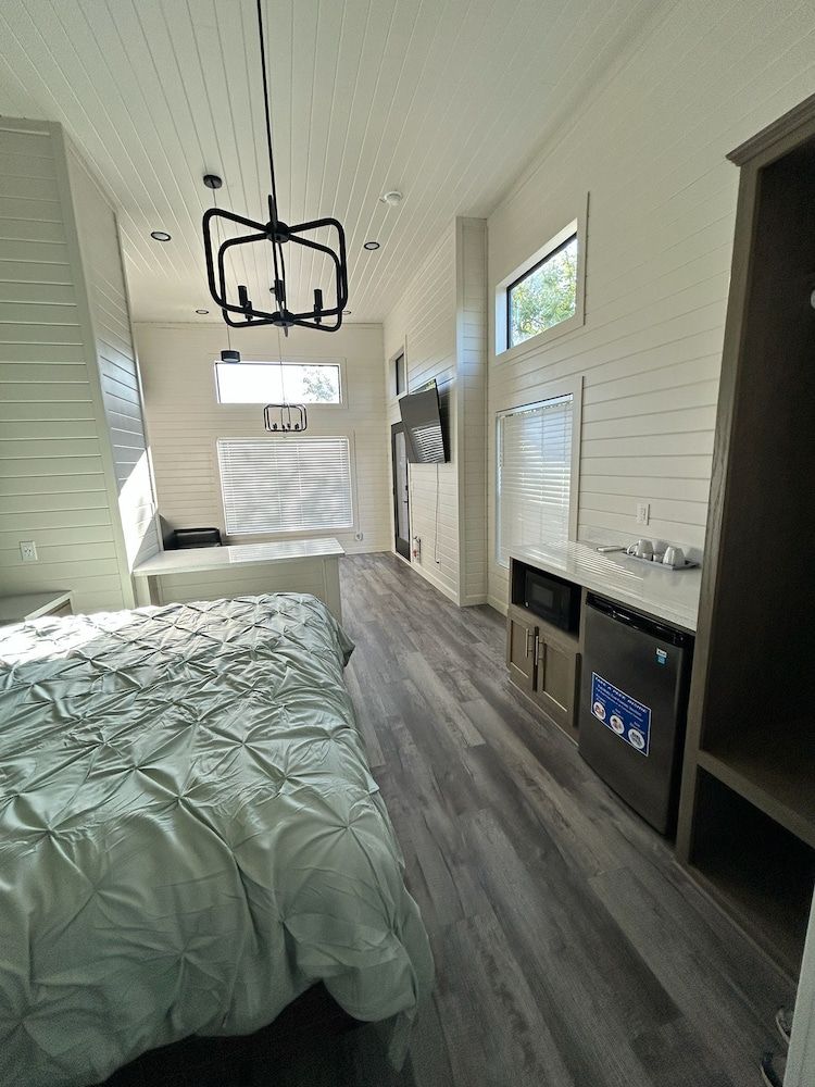 Turquoise Triangle Luxury Chalet, Patio 17