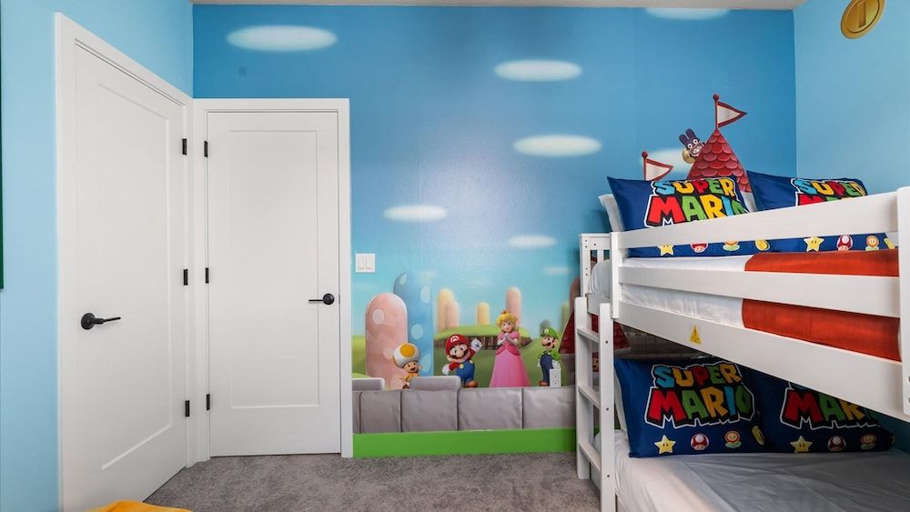 Contemporary 4BR Townhome With Pool Themed Rooms Apartment 27