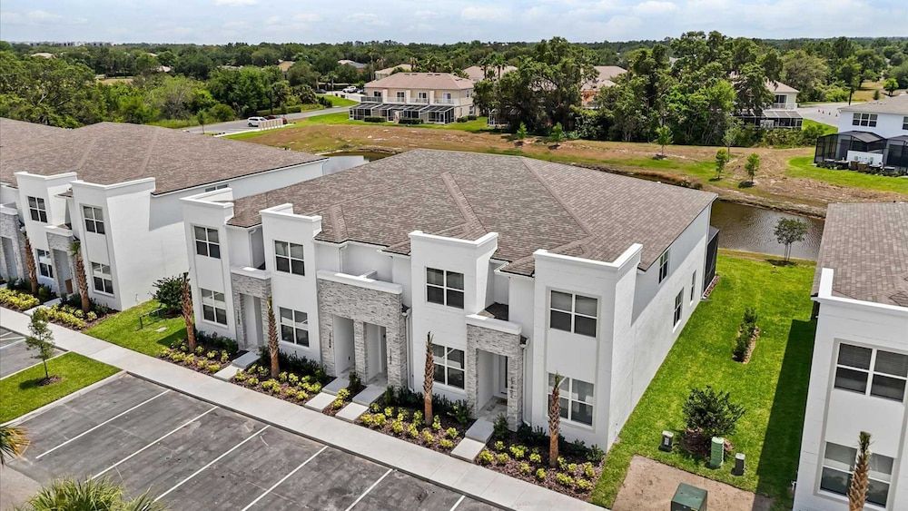 Upstay-luxury 3BR Home w Private Pool Games Room Apartment 36