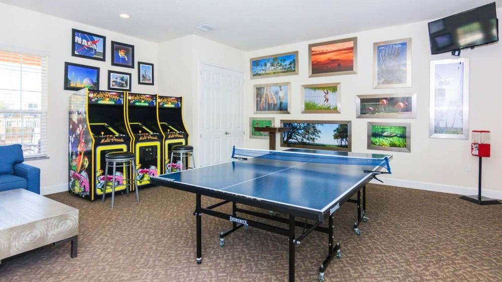 Upstay-luxury 3BR Home w Private Pool Games Room Apartment 41