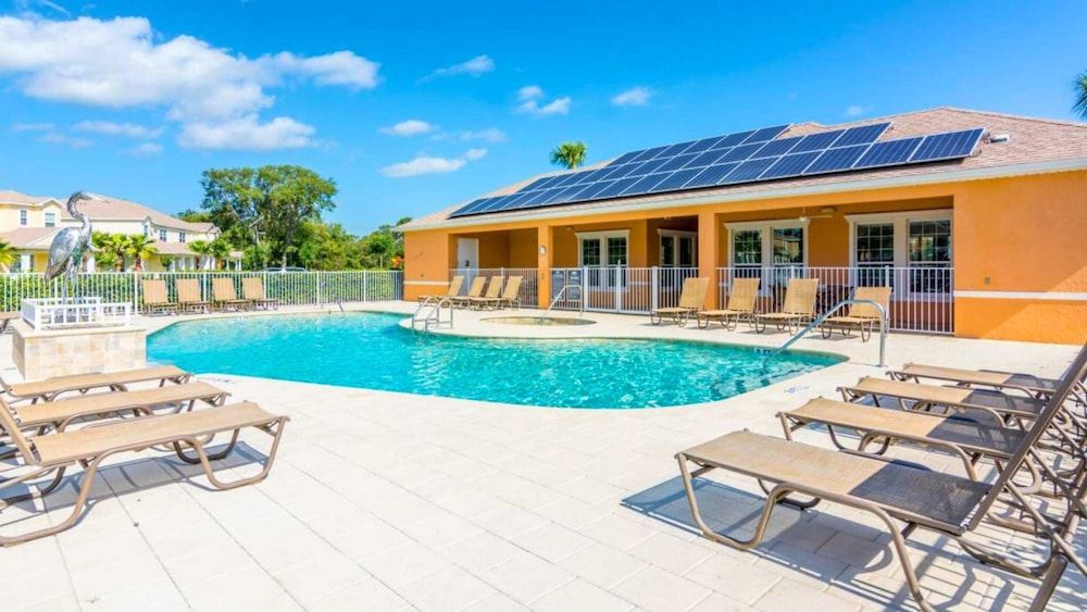 Upstay-luxury 3BR Home w Private Pool Games Room Apartment 37