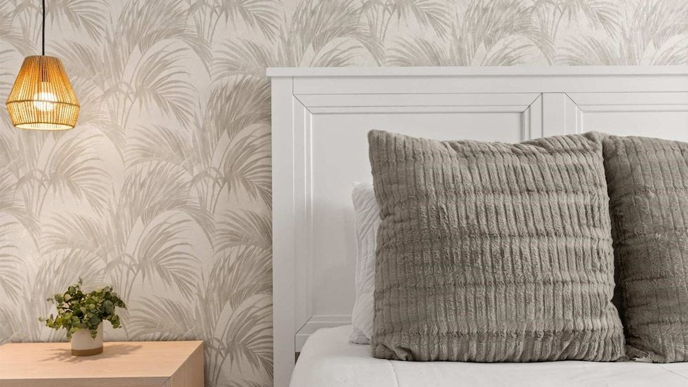 Upstay-luxury 3BR Home w Private Pool Games Room Apartment 24