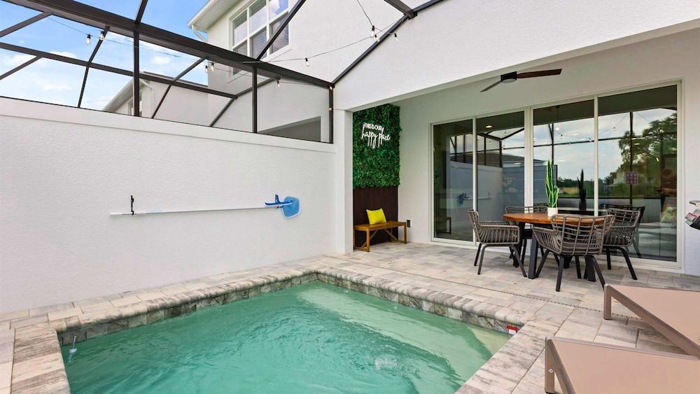 Upstay-luxury 3BR Home w Private Pool Games Room Apartment 32