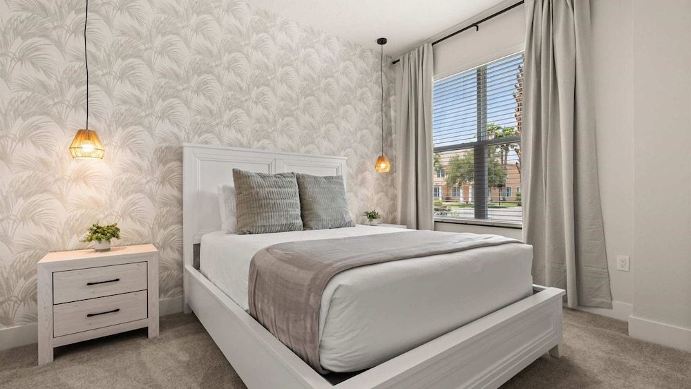 Upstay-luxury 3BR Home w Private Pool Games Room Apartment 23