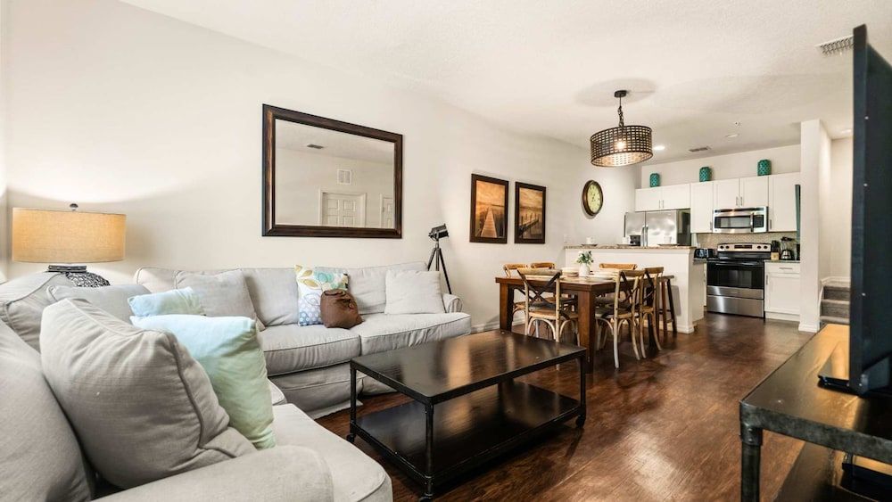 Upstay Modern 3BR Townhome w Pool Near Disney Apartment 6