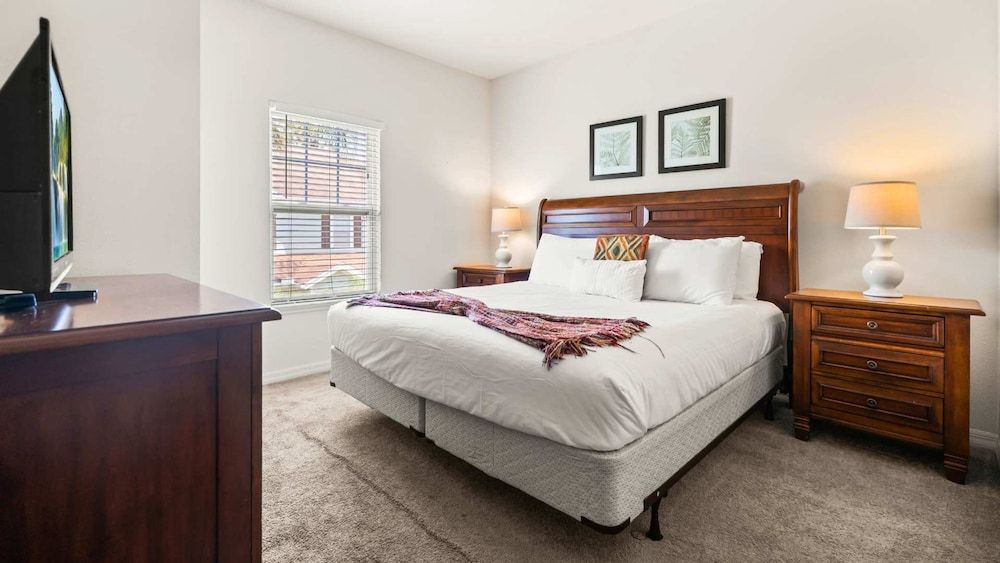 Upstay Modern 3BR Townhome w Pool Near Disney Apartment 20