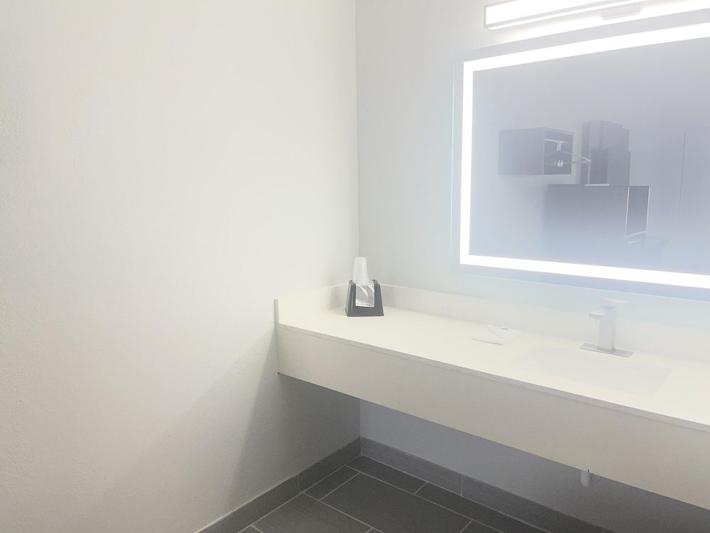 Motel 6 – Mccomb, Ms Deluxe Room, 2 Queen Beds, Non Smoking 12