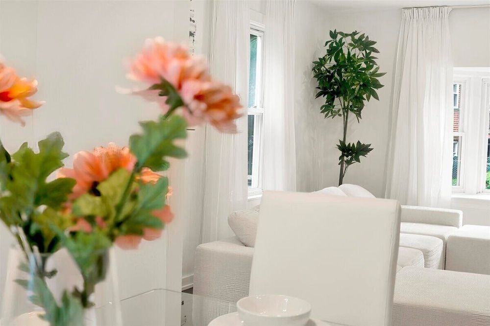 Modern Comfort in the Heart of NYC Luxury House, Garden View 31