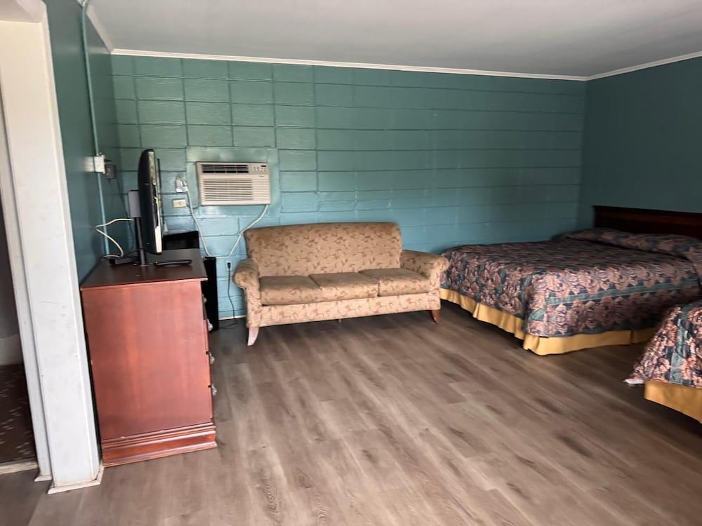 Walkers Inn Dothan by Hotel O Room, 2 Queen Beds, Non Smoking 3