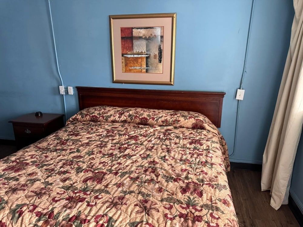 Walkers Inn Dothan by Hotel O Room, 1 Queen Bed, Smoking 2