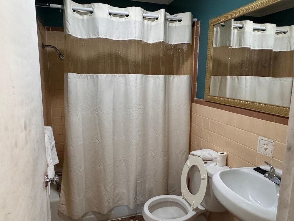 Walkers Inn Dothan by Hotel O Room, 2 Queen Beds, Non Smoking 9