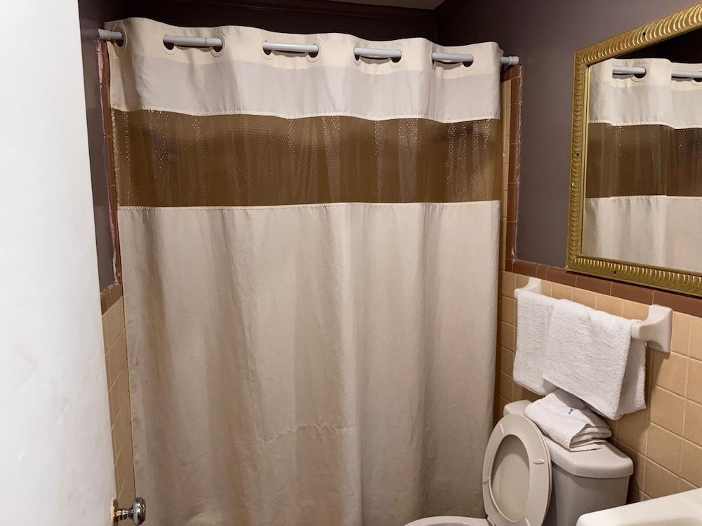 Walkers Inn Dothan by Hotel O Room, 1 Queen Bed, Smoking 6