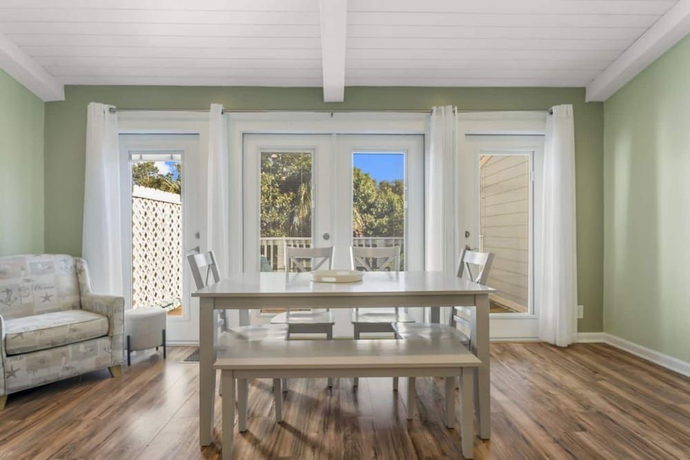 Solitude on 30A - Seacrest Beach - Beach Access Apartment 6