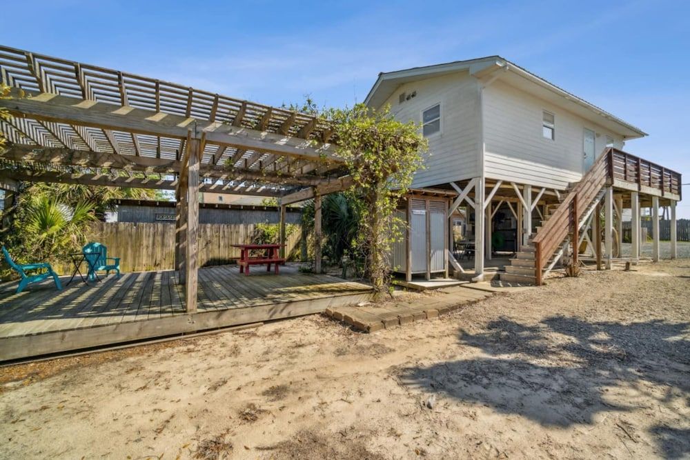 Newly Renovated 2 Bedroom Beach House Free Parking House 25