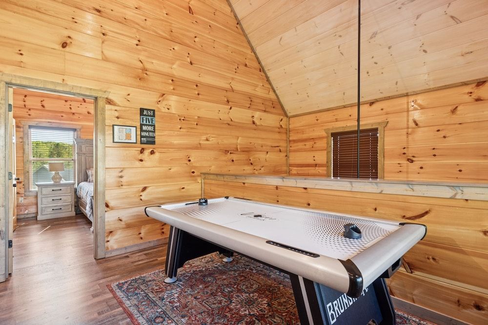 Smoky Blue Haven 3 Bedroom Cabin Cabin, 3 Bedrooms 27