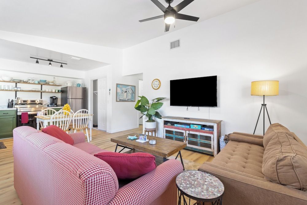 NEW Listing Discount! • Near Manatees & Springs House, 2 Bedrooms 21