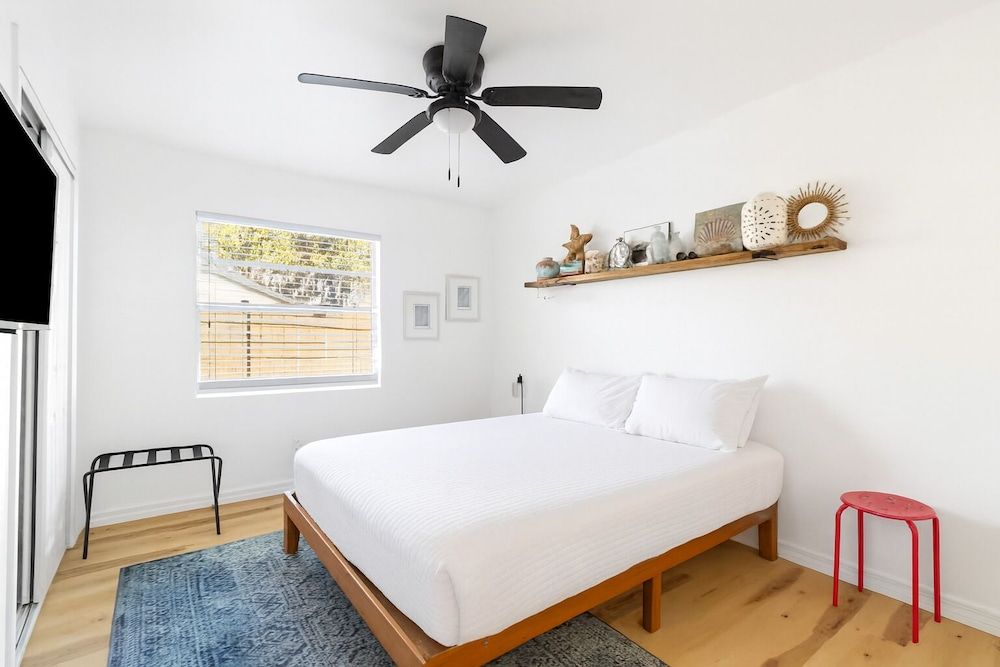 NEW Listing Discount! • Near Manatees & Springs House, 2 Bedrooms 4