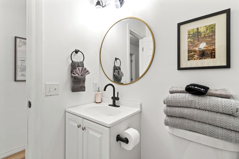 NEW Listing Discount! • Near Manatees & Springs House, 2 Bedrooms 30