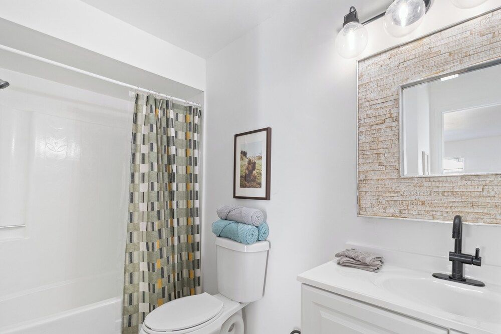 NEW Listing Discount! • Near Manatees & Springs House, 2 Bedrooms 33