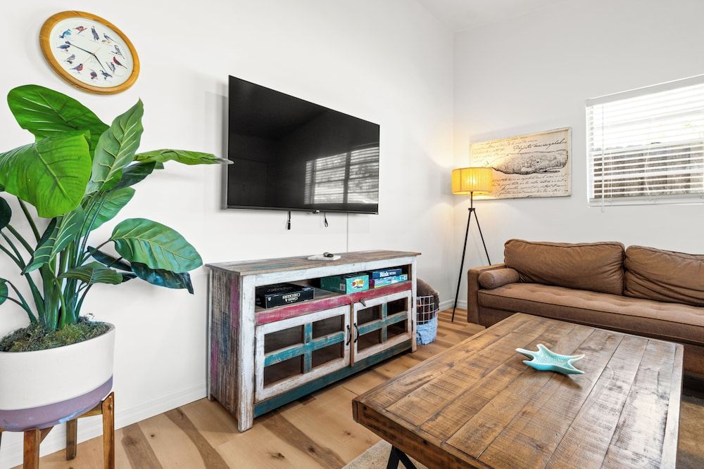 NEW Listing Discount! • Near Manatees & Springs House, 2 Bedrooms 20