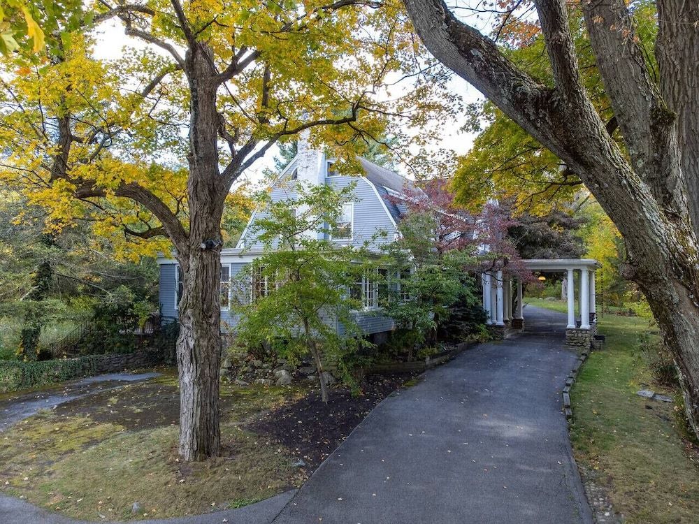 West Point Villa - Jacuzzi Pool BBQ Games Pets House 16