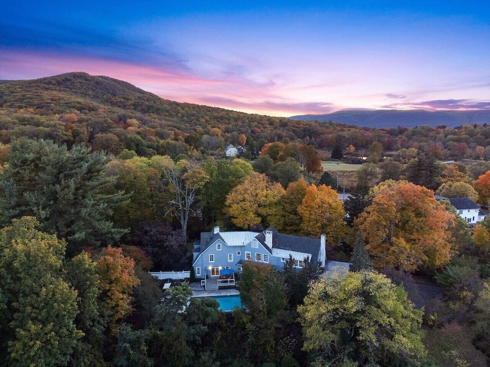 West Point Villa - Jacuzzi Pool BBQ Games Pets House 9