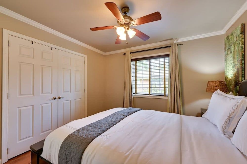The Homestead Luxury-cozy 2BR Apartments Near SFA Apartment 14