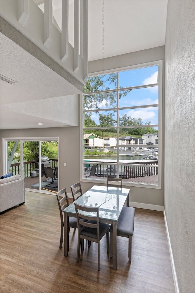 Our Cove Retreat - Perfect for Wave-free Swimming, Tanning & Prime Location Fun! Condo, Multiple Beds, Patio (Castaway Cove Unit 4) 21