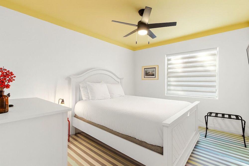 Bright Bay Hideaway House, 2 Bedrooms, Non Smoking 2