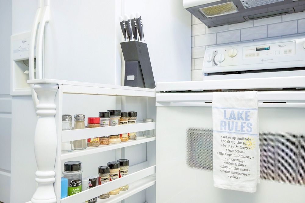 Amazing Main Channel Views With Screened Balcony Condo, Multiple Beds, Balcony (A Wave From It All) 16