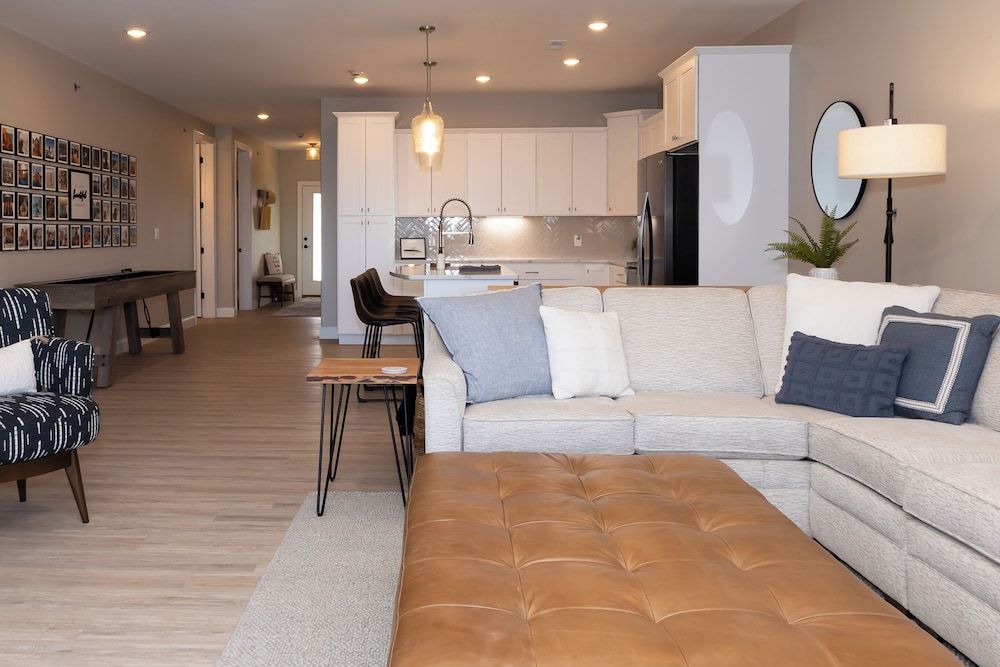 Topsider Condo w/ Stunning Lake Views, Shuffleboard & King Beds Condo, Multiple Beds, Pool Access (Acres Away II) 10