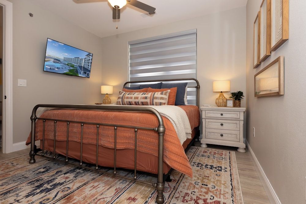 Topsider Condo w/ Stunning Lake Views, Shuffleboard & King Beds Condo, Multiple Beds, Pool Access (Acres Away II) 3