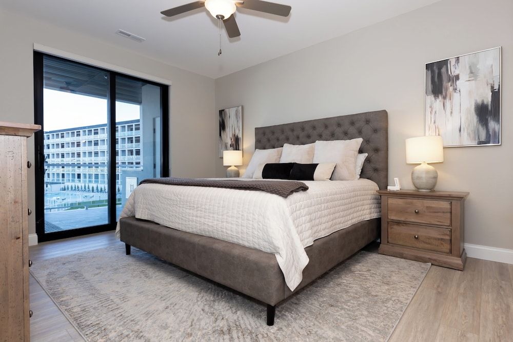 Topsider Condo w/ Stunning Lake Views, Shuffleboard & King Beds Condo, Multiple Beds, Pool Access (Acres Away II) 7