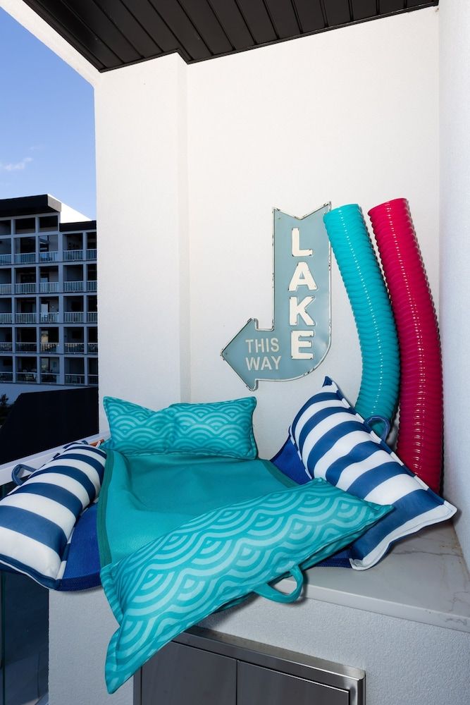 Topsider Condo w/ Stunning Lake Views, Shuffleboard & King Beds Condo, Multiple Beds, Pool Access (Acres Away II) 33