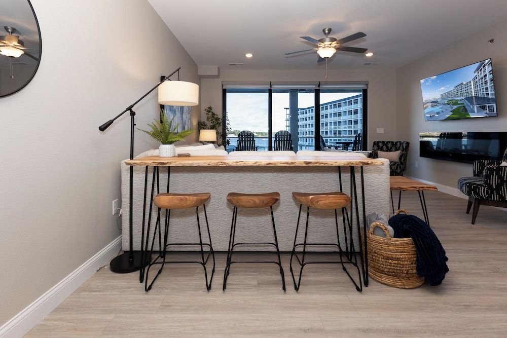 Topsider Condo w/ Stunning Lake Views, Shuffleboard & King Beds Condo, Multiple Beds, Pool Access (Acres Away II) 28