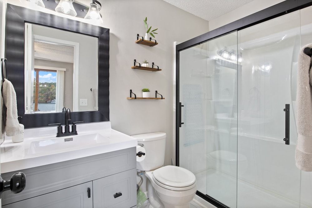 Central Location, Unlimited Indoor & Outdoor Fun House, Multiple Beds, Patio (Pelican Place) 23